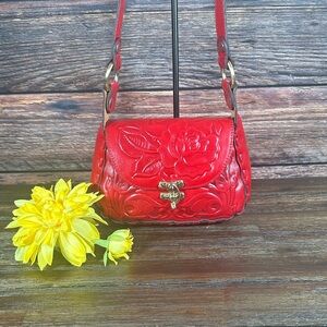 Patricia Nash Red Micaela Baguette Bag in Excellent Condition!